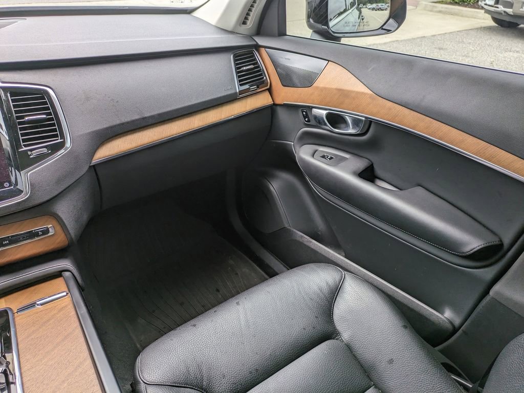 Certified 2023 Volvo XC90 T8 Plus w/ Protection Package Premier image 16