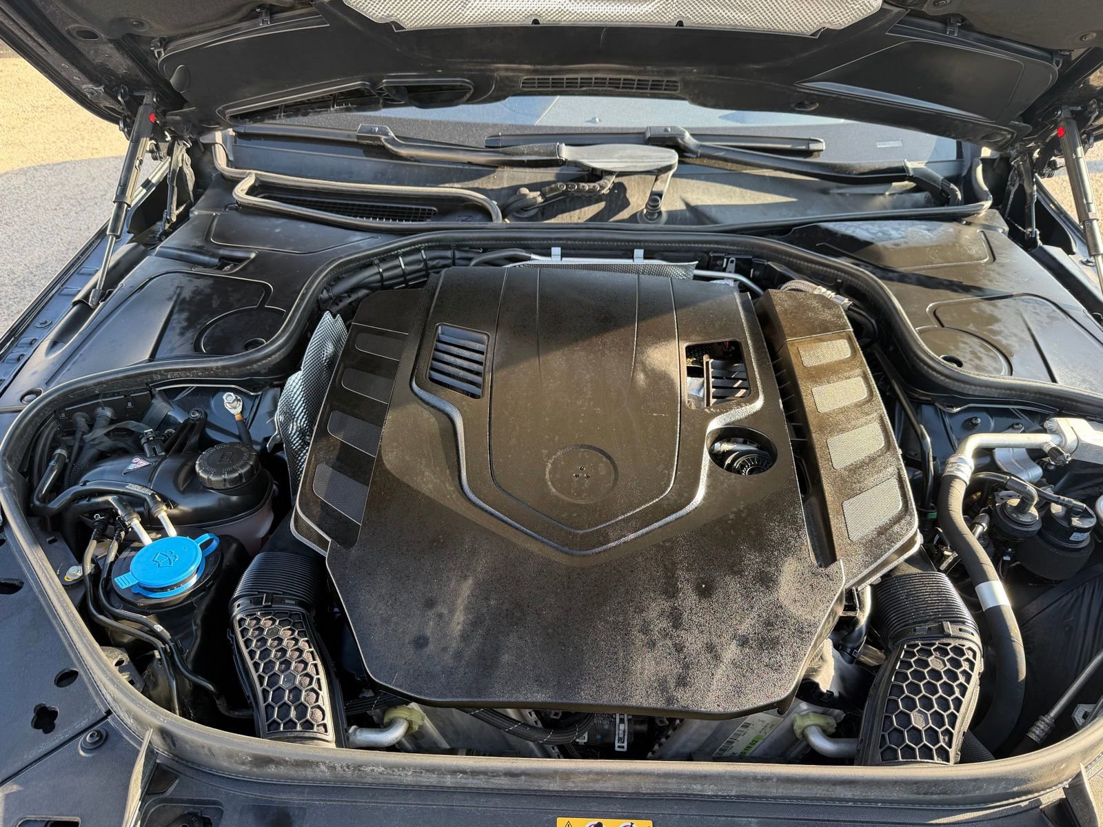 Used 2020 Mercedes-Benz S 560 Sedan image 26