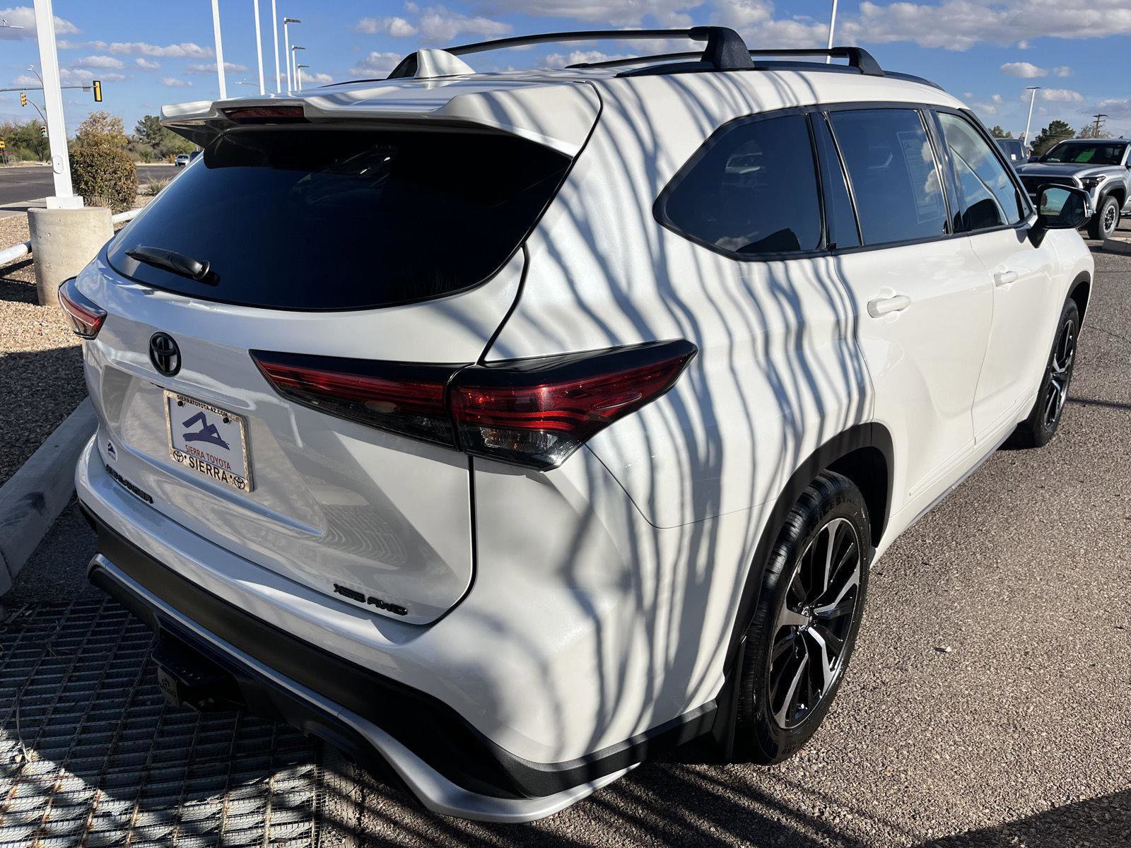 Used 2021 Toyota Highlander XSE image 5