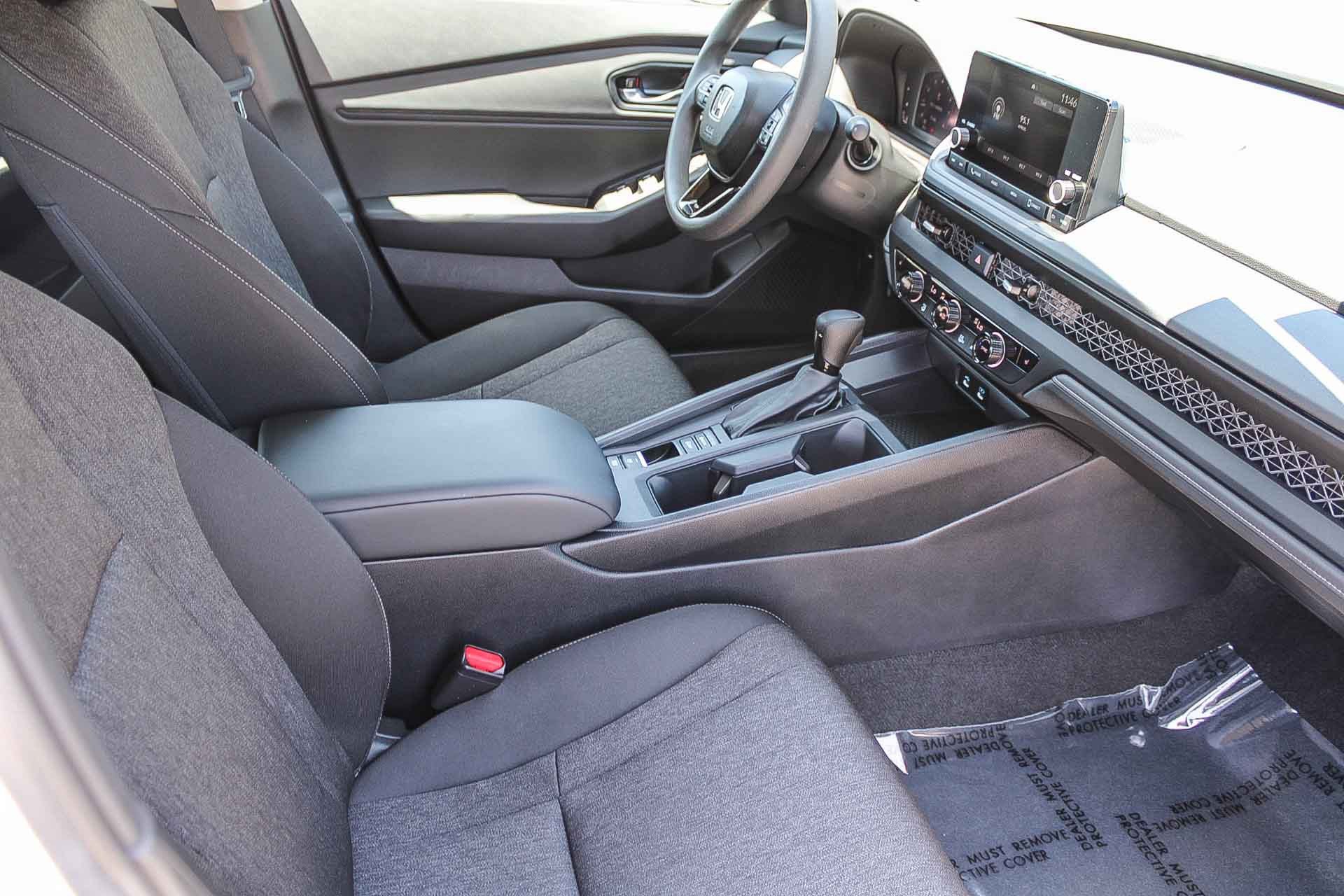 Certified 2025 Honda Accord SE image 18