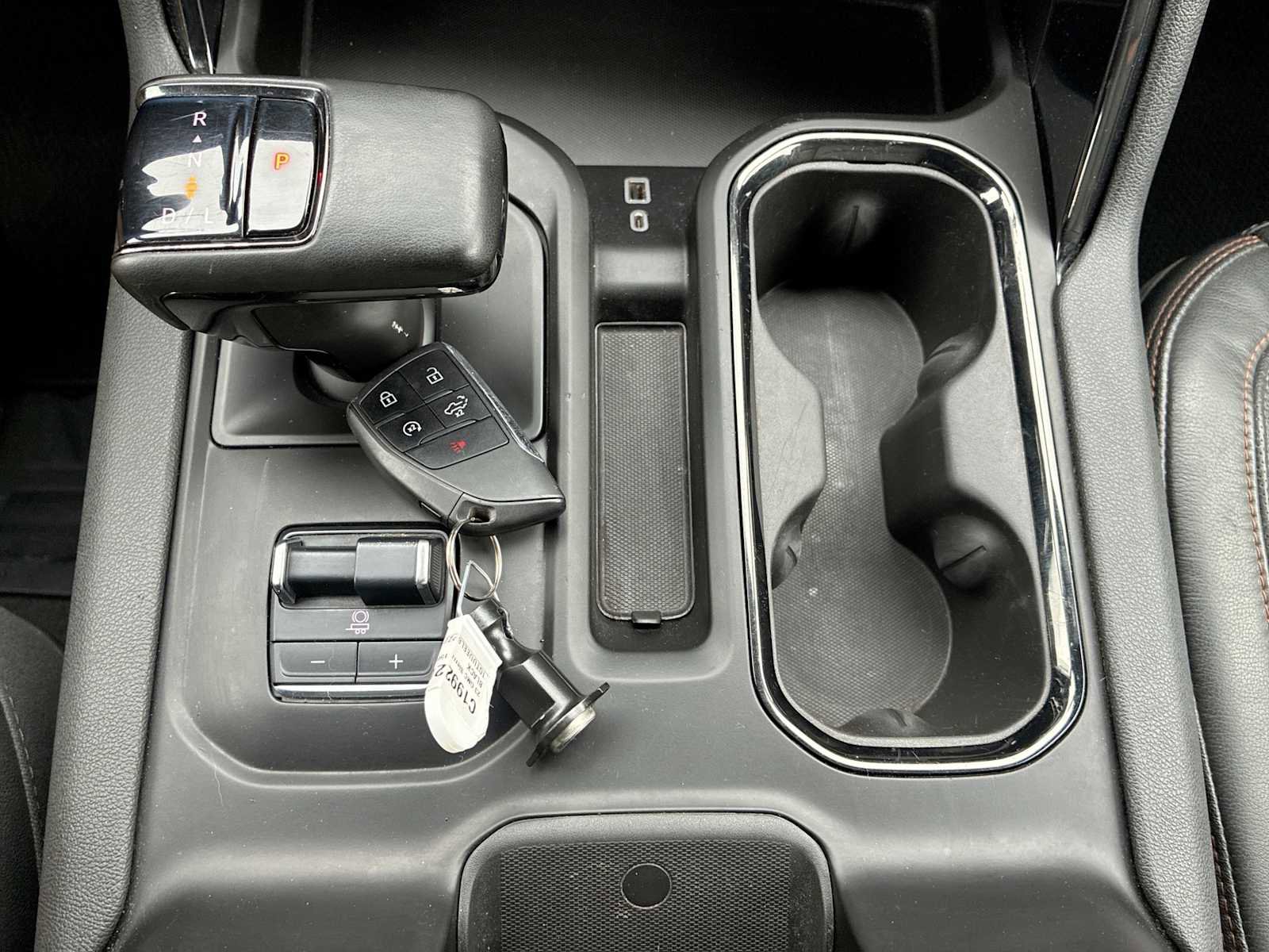 Certified 2023 GMC Sierra 1500 AT4 w/ Technology Package image 16