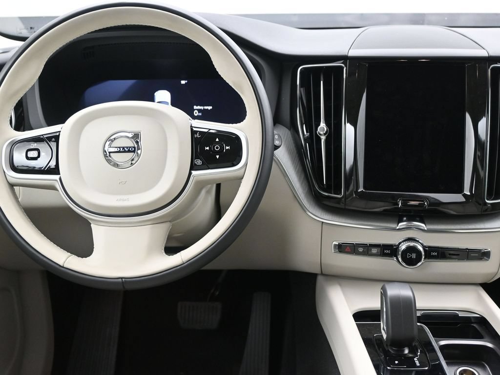New 2025 Volvo XC60 T8 Plus w/ Protection Package Premier AWD/4WD image 12