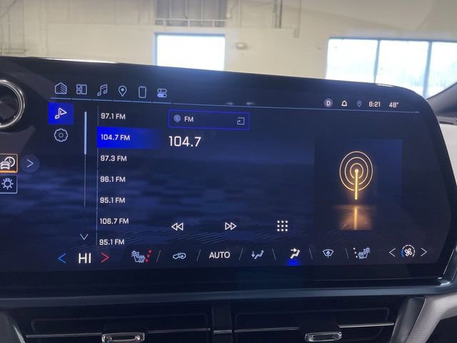 Used 2025 Chevrolet Equinox EV LT image 16