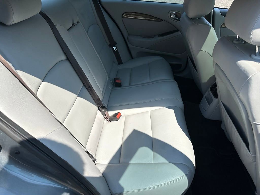 Used 2005 Jaguar S-TYPE R image 24