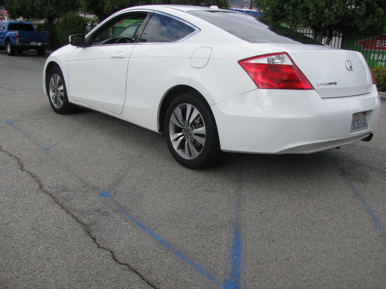 Used 2010 Honda Accord EX-L image 4