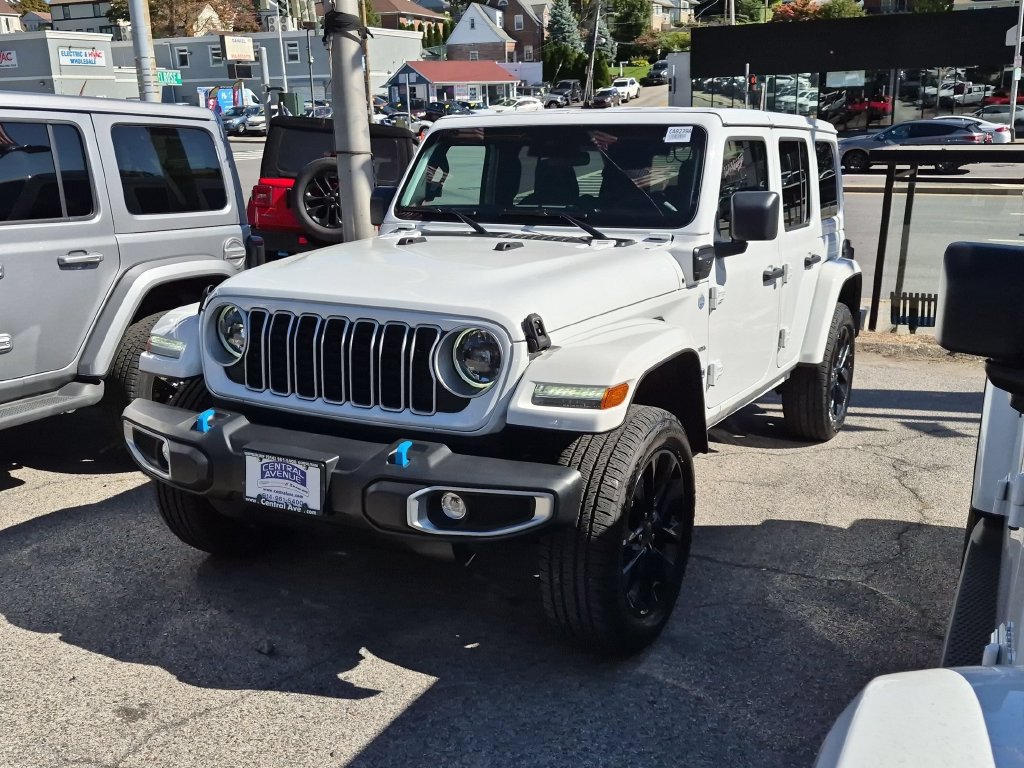 Used 2024 Jeep Wrangler Unlimited Sahara