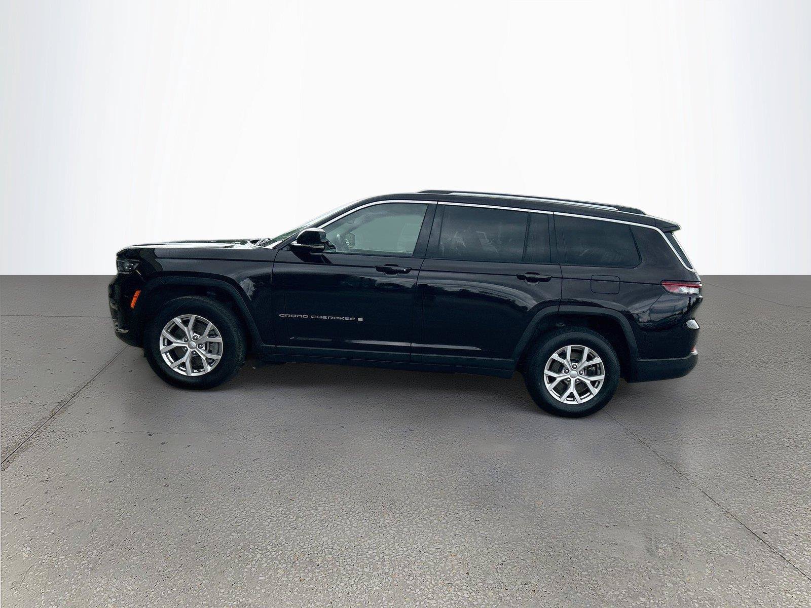 Used 2022 Jeep Grand Cherokee L Limited w/ Trailer Tow Group (B) AWD/4WD image 7