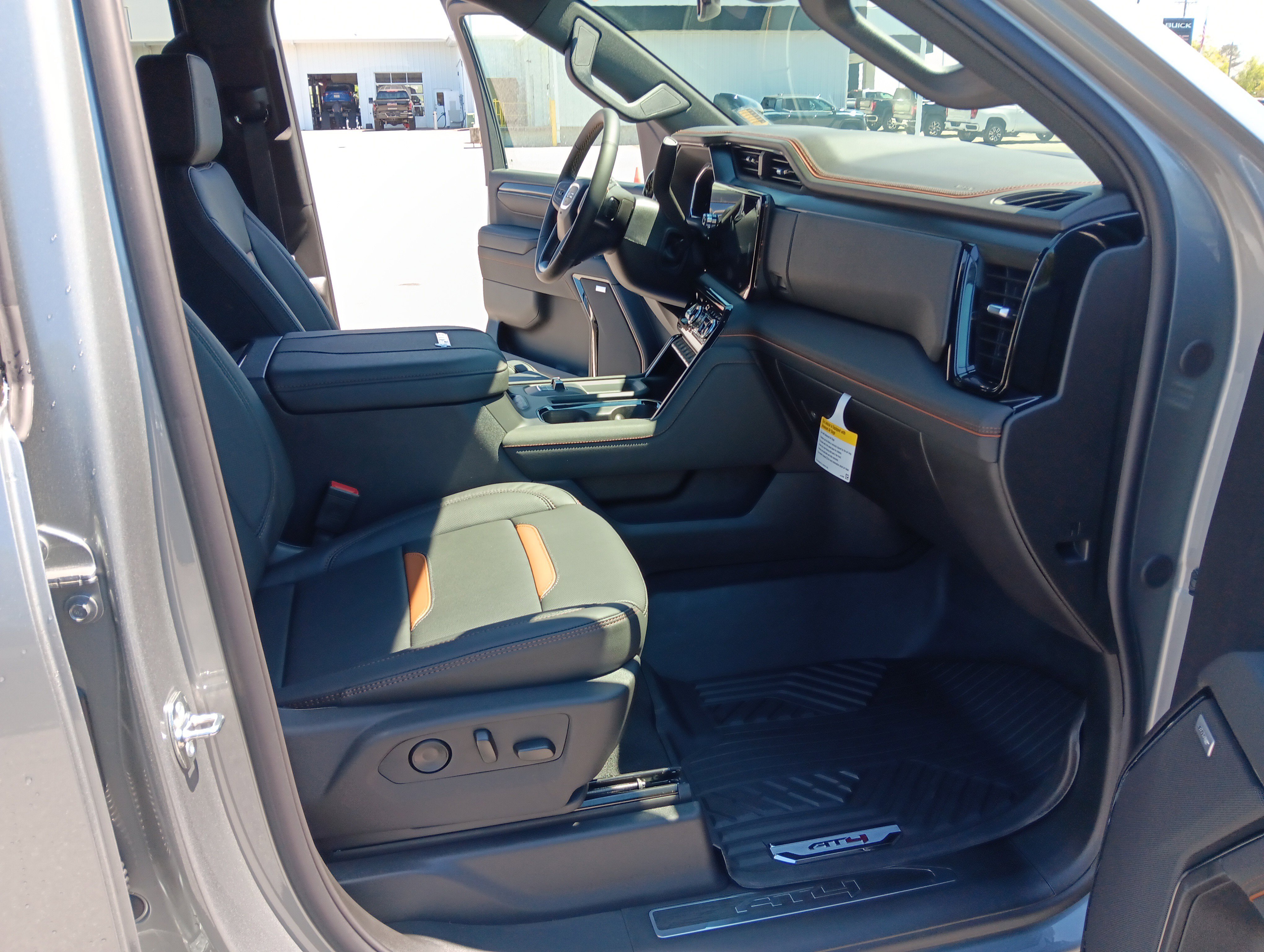 New 2026 GMC Sierra 2500 AT4 AWD/4WD image 18