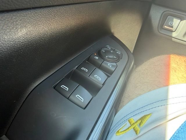 Used 2021 GMC Acadia SLT w/ Technology Package AWD/4WD image 14
