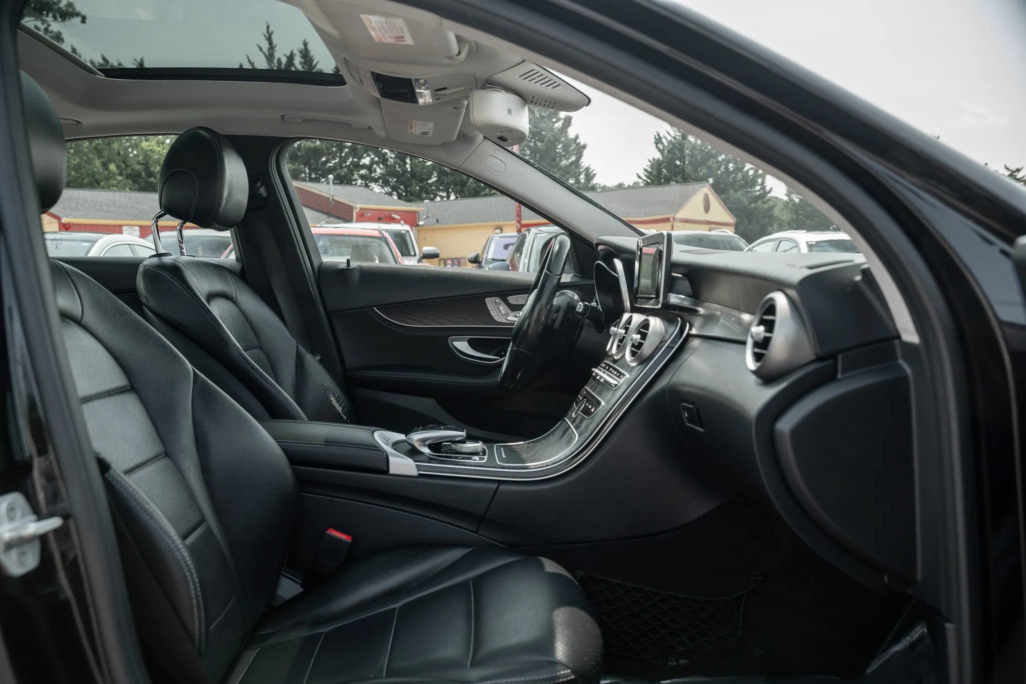 Used 2015 Mercedes-Benz C 300 4MATIC Sedan w/ Premium 1 Package image 12