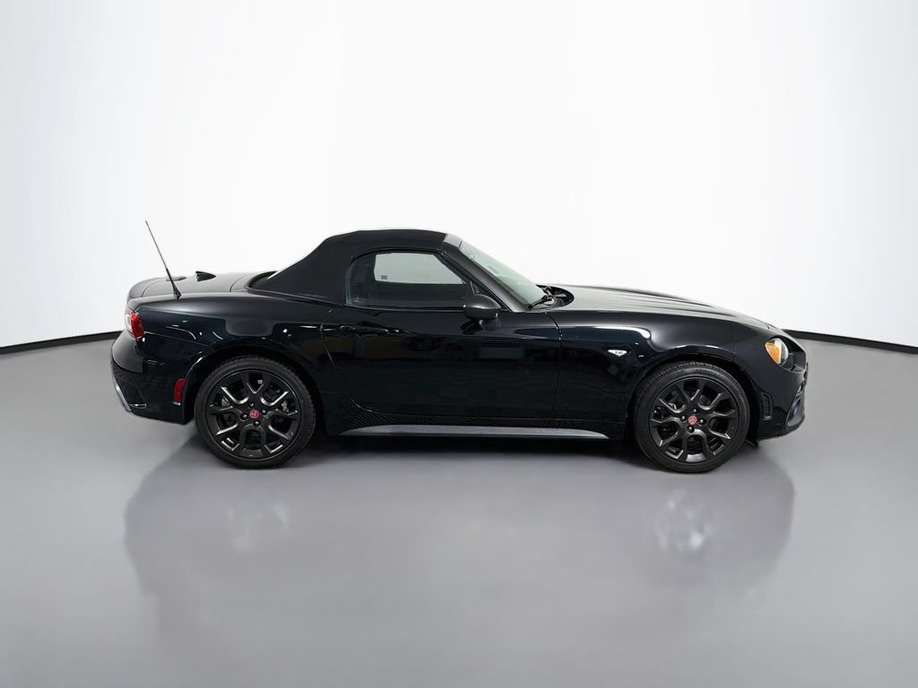 Used 2019 FIAT 124 Spider Abarth w/ Convenience Group RWD image 8