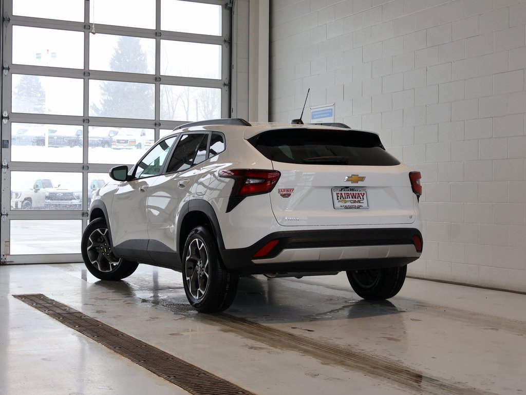 New 2026 Chevrolet Trax LT w/ Driver Confidence Package image 33