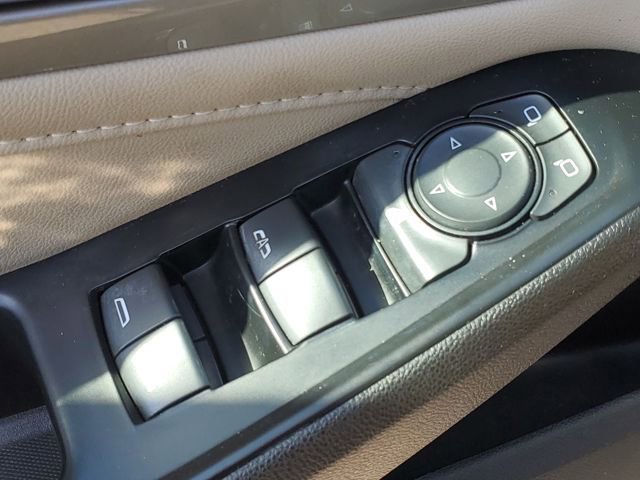 Used 2022 Chevrolet Traverse LT AWD/4WD image 27