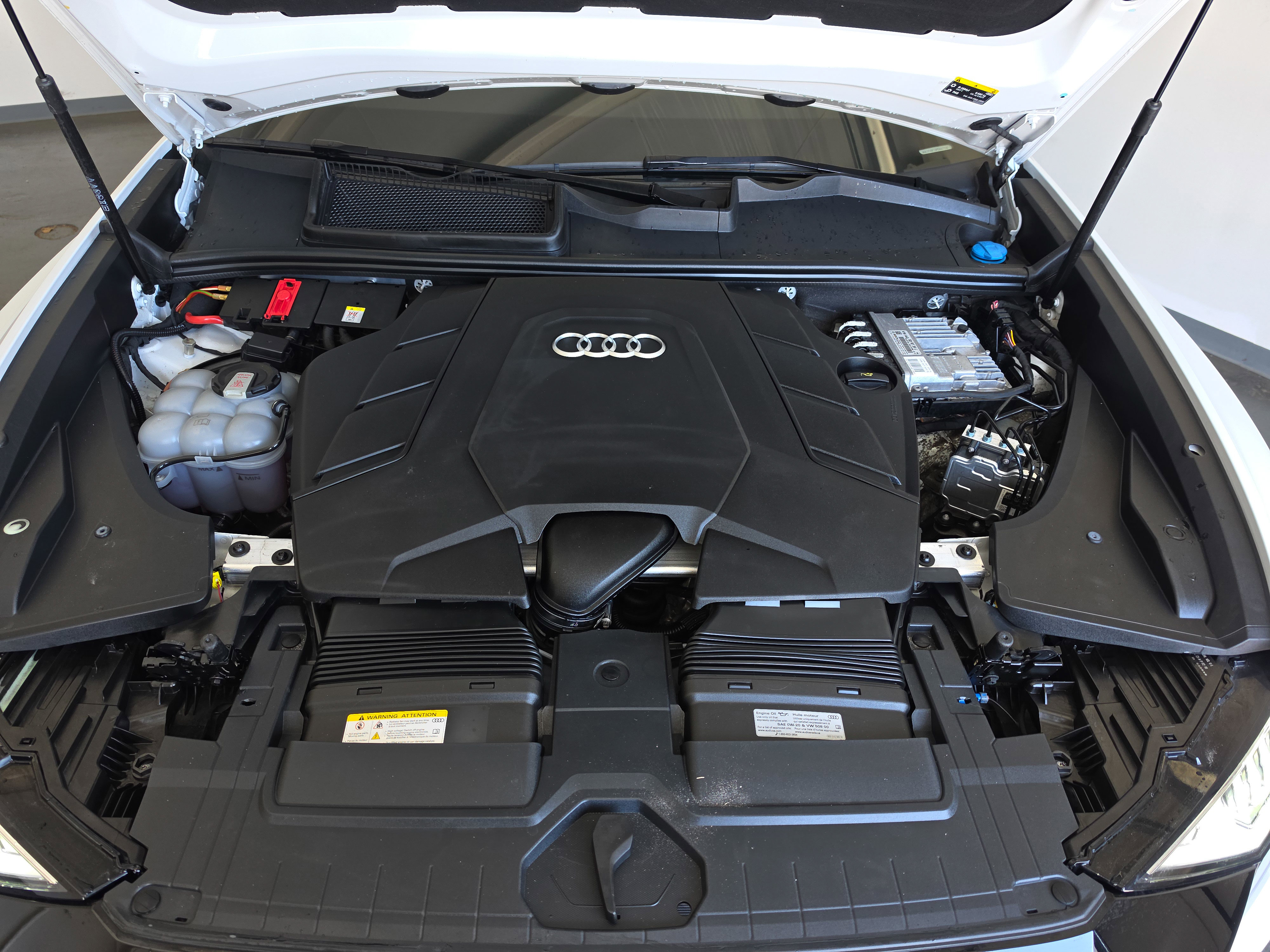 Used 2023 Audi Q8 Prestige AWD/4WD image 57