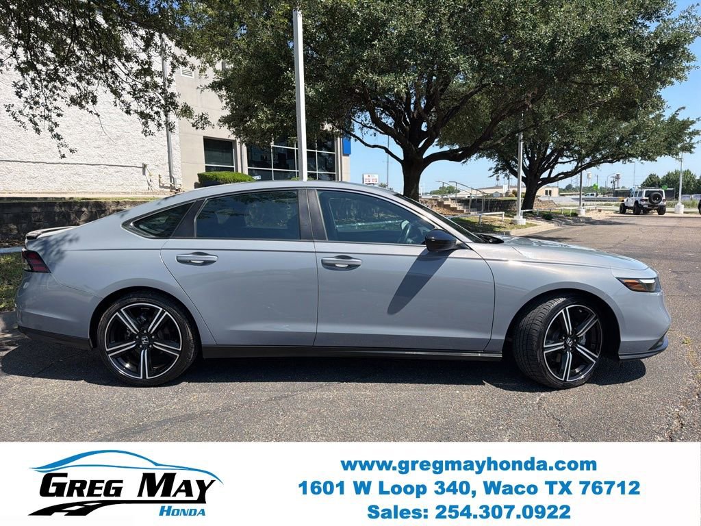 Used 2023 Honda Accord Sport image 2