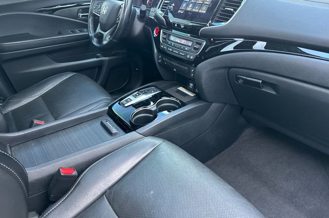 Used 2020 Honda Pilot Elite image 18