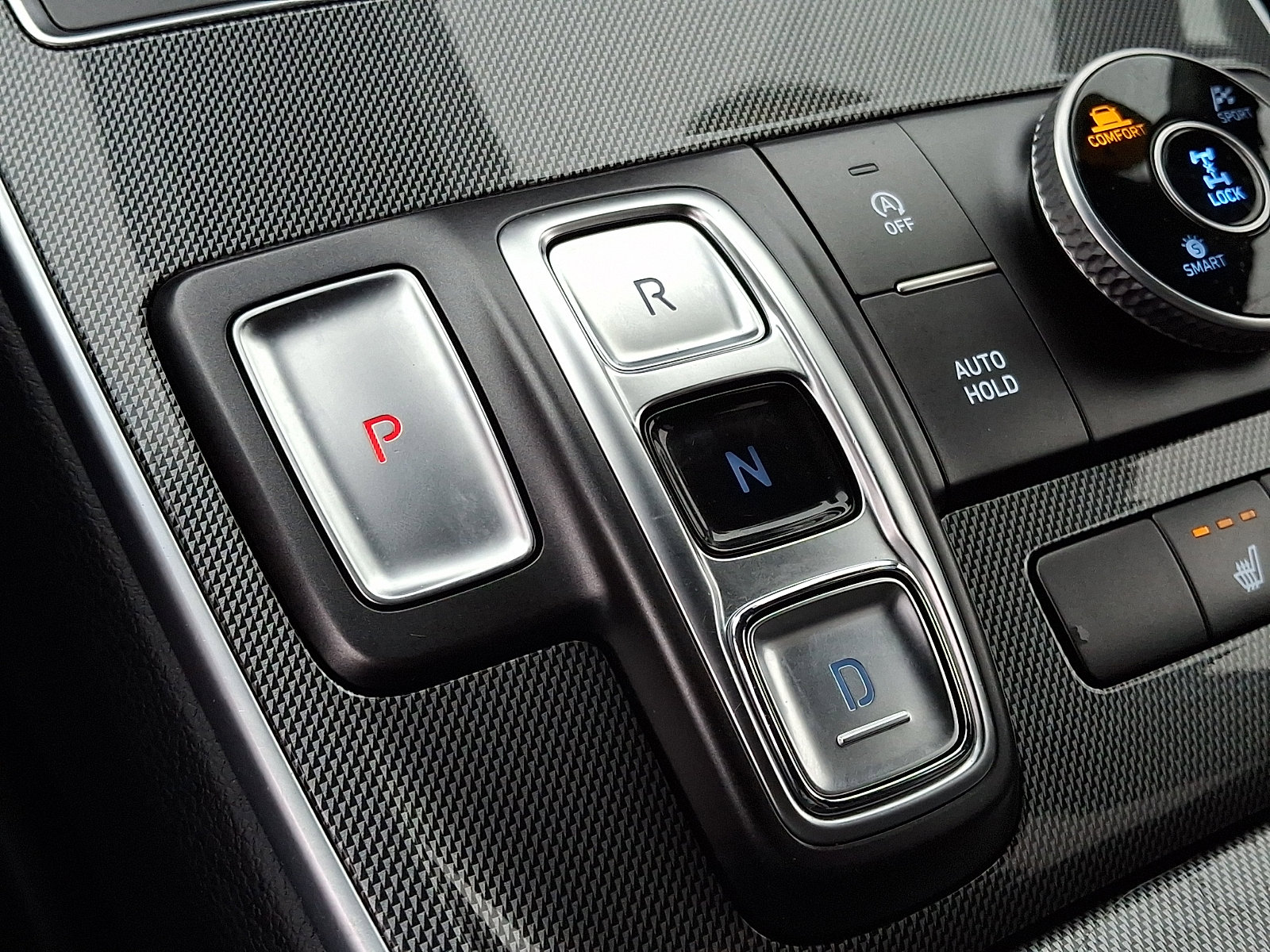 Used 2022 Hyundai Santa Fe XRT w/ Winter Weather Package image 17