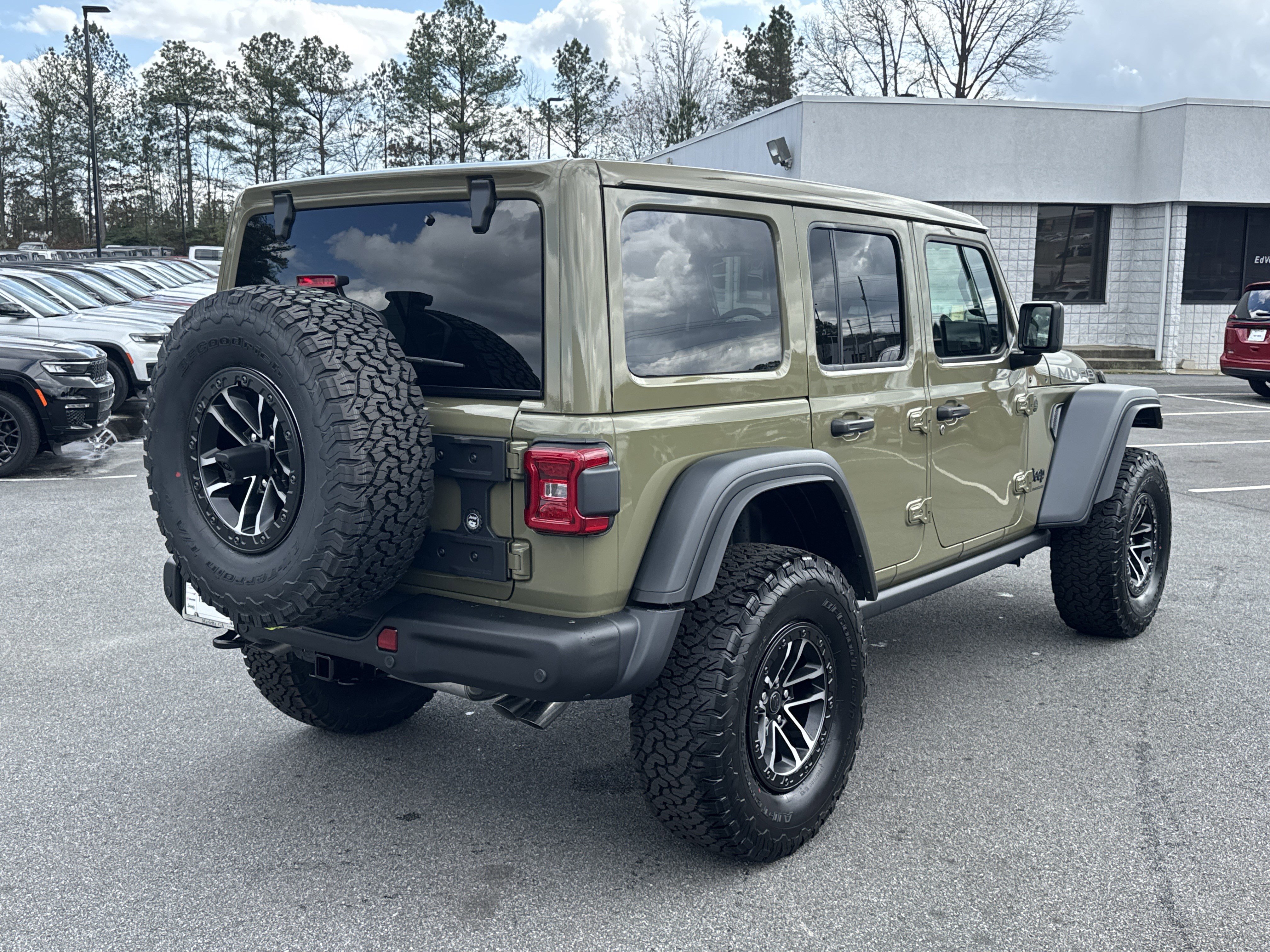 New 2026 Jeep Wrangler Unlimited Rubicon 392 image 8