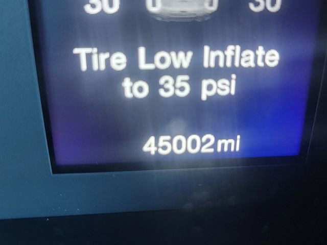 Certified 2023 Jeep Renegade Latitude image 32