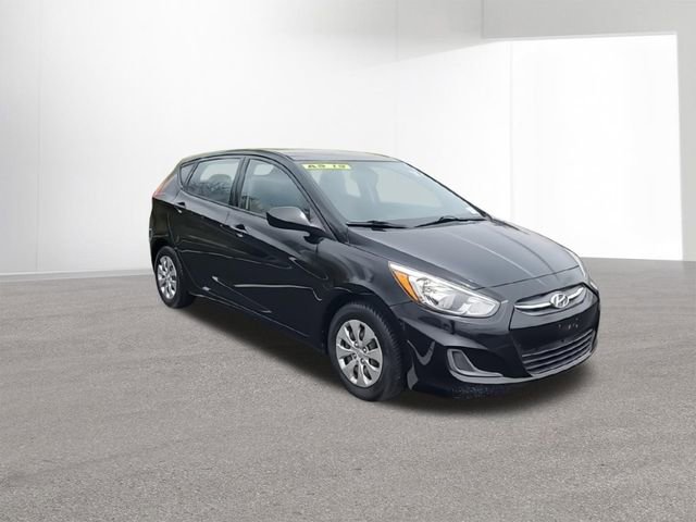 Used 2017 Hyundai Accent SE image 2