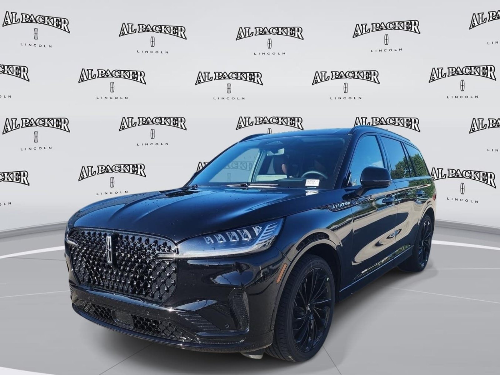 New 2027 Lincoln Aviator Reserve w/ Jet Appearance Package RWD image 1
