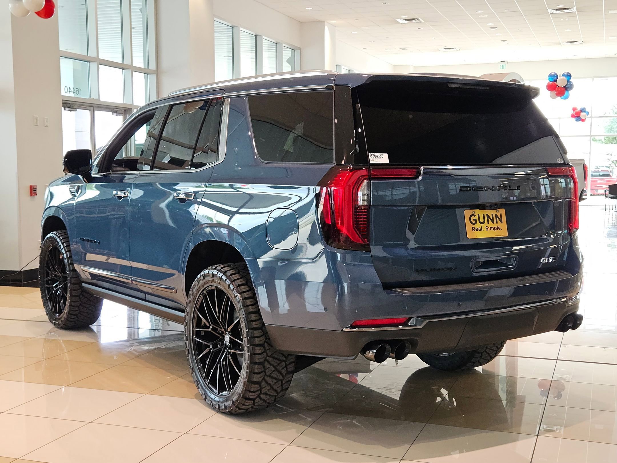 New 2026 GMC Yukon Denali Ultimate w/ LPO, Floor Liner Package image 5