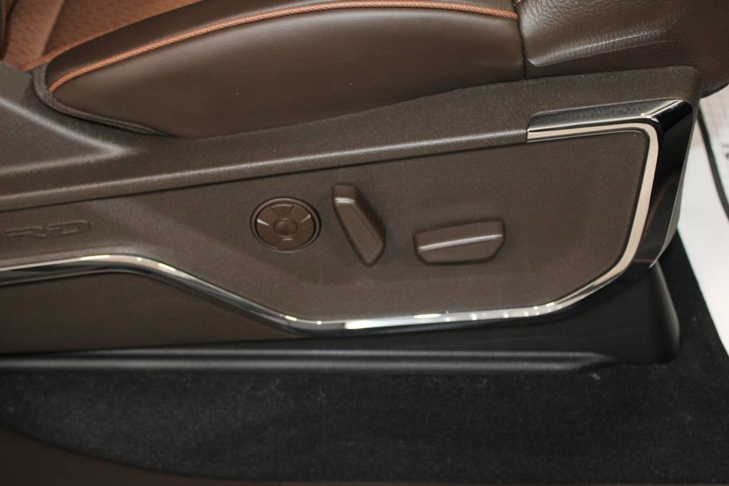 New 2026 Ford F250 King Ranch w/ FX4 Off-Road Package image 29