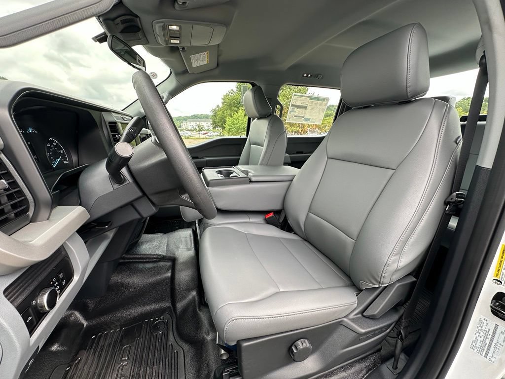 New 2026 Ford F250 XL AWD/4WD image 17