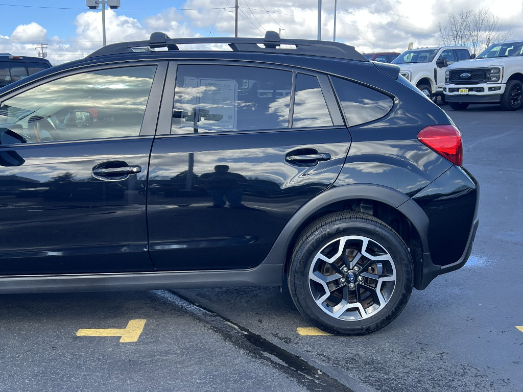 Used 2016 Subaru Crosstrek 2.0i Premium image 11