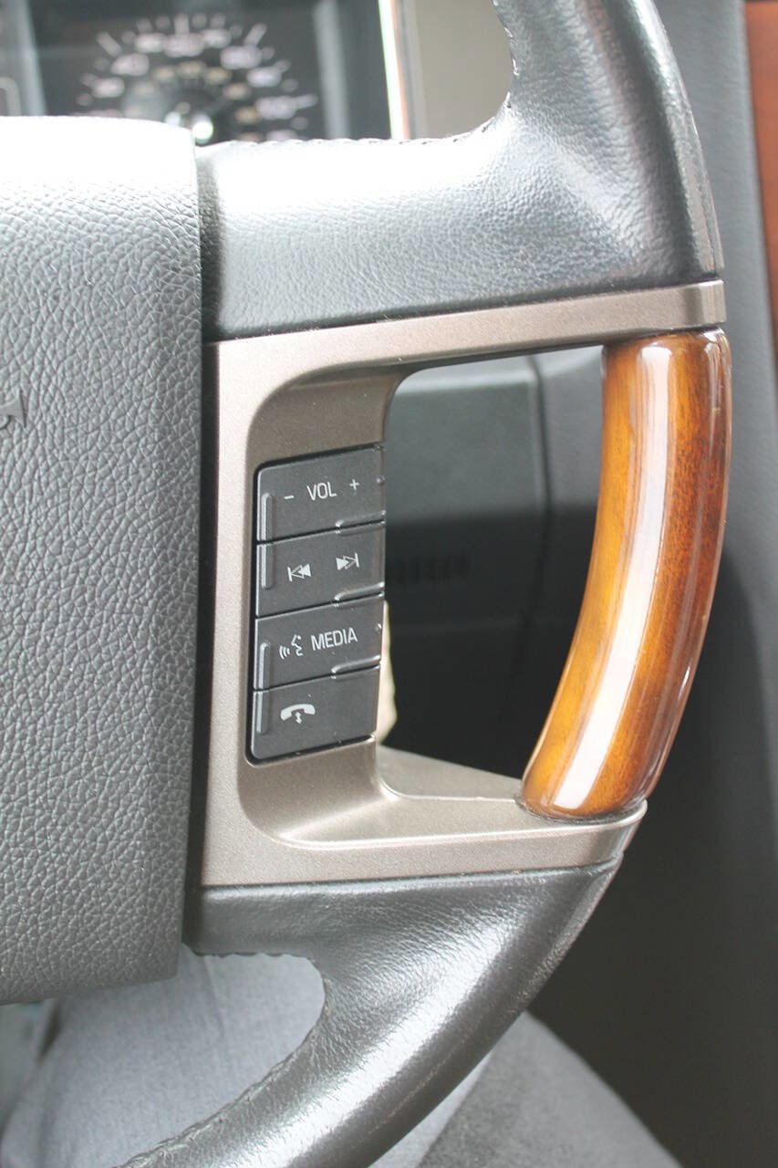 Used 2013 Lincoln Navigator 4WD w/ HD Trailer Tow Pkg image 27