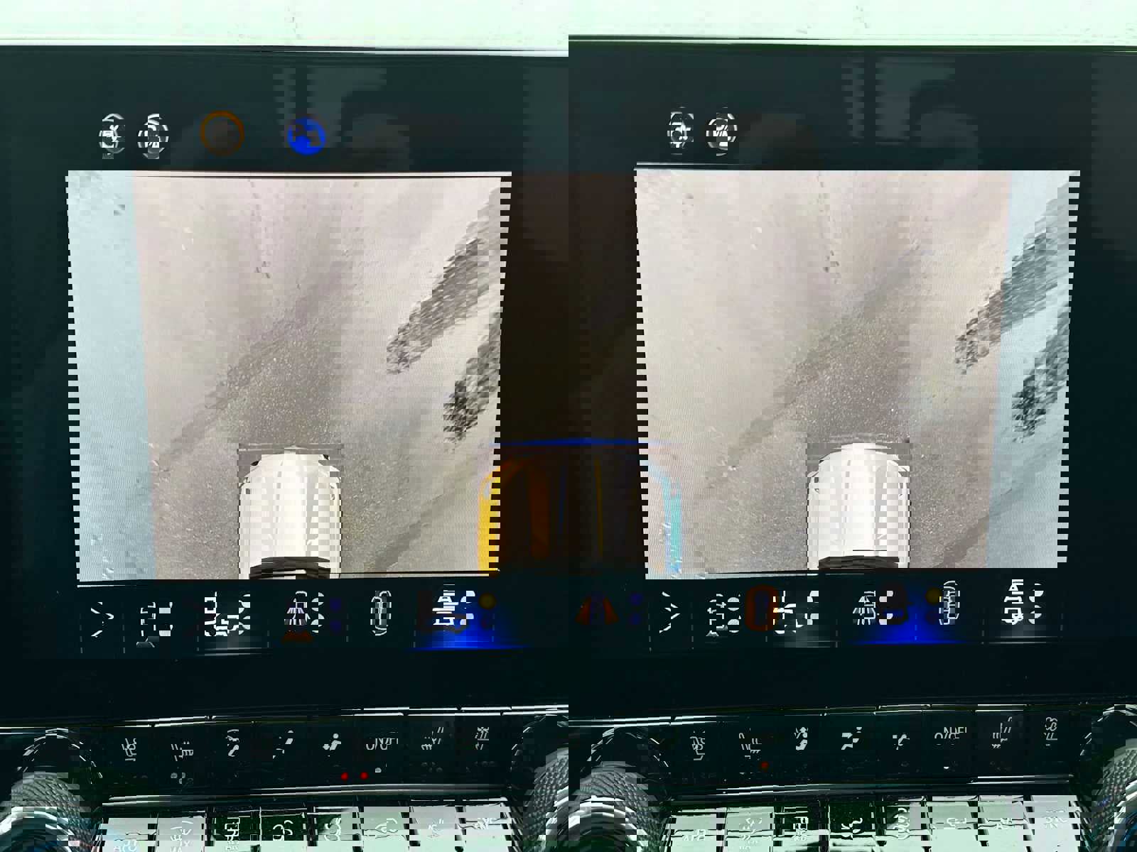 New 2025 Chevrolet Colorado ZR2 w/ ZR2 Bison Edition image 30