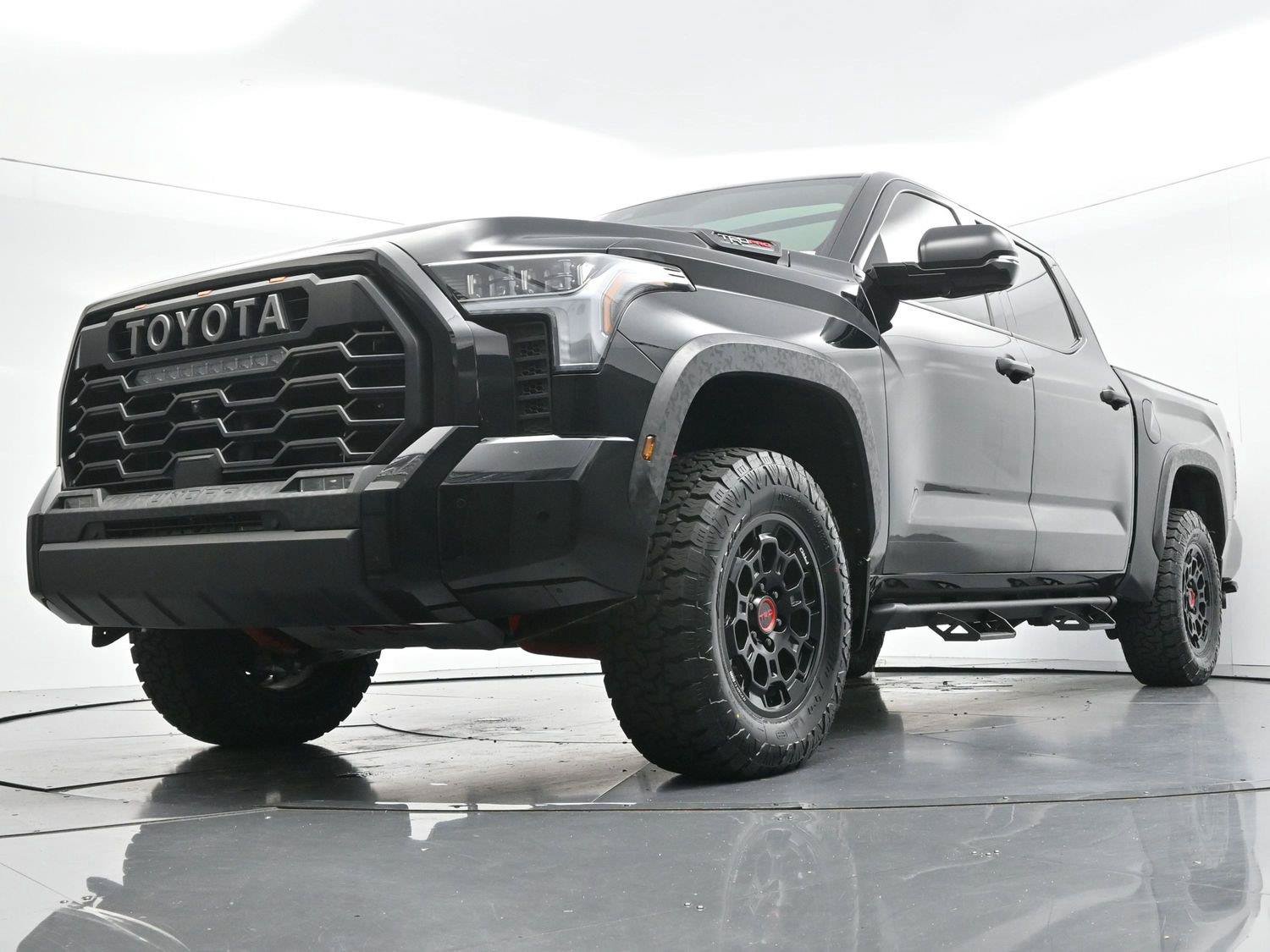 Used 2025 Toyota Tundra TRD Pro AWD/4WD image 46