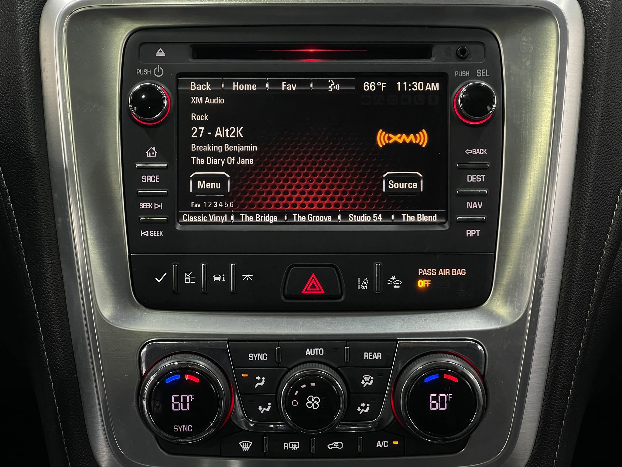 Used 2017 GMC Acadia Limited SLT FWD image 24