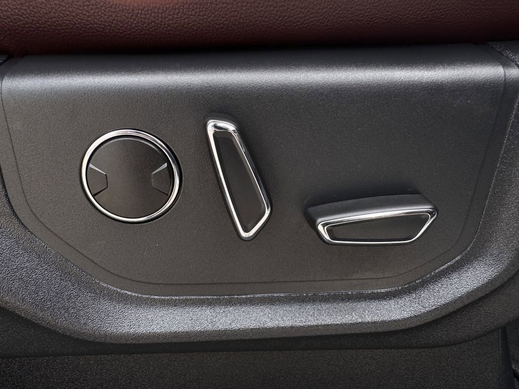 Used 2024 Ford Expedition Max Limited image 29