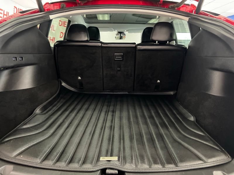 Used 2021 Tesla Model Y Long Range AWD/4WD image 8
