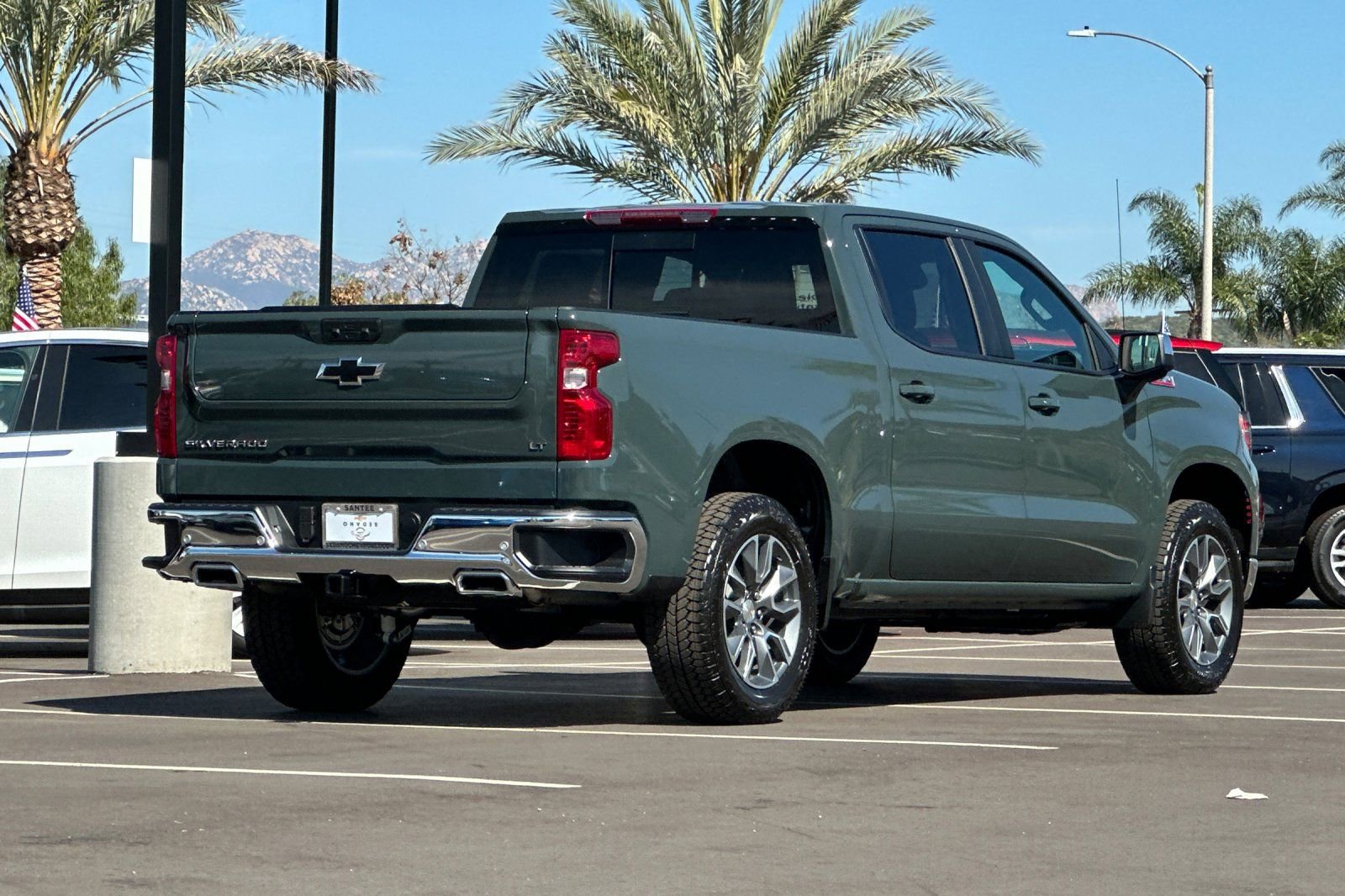 New 2026 Chevrolet Silverado 1500 LT w/ Z71 Off-Road Package AWD/4WD image 4
