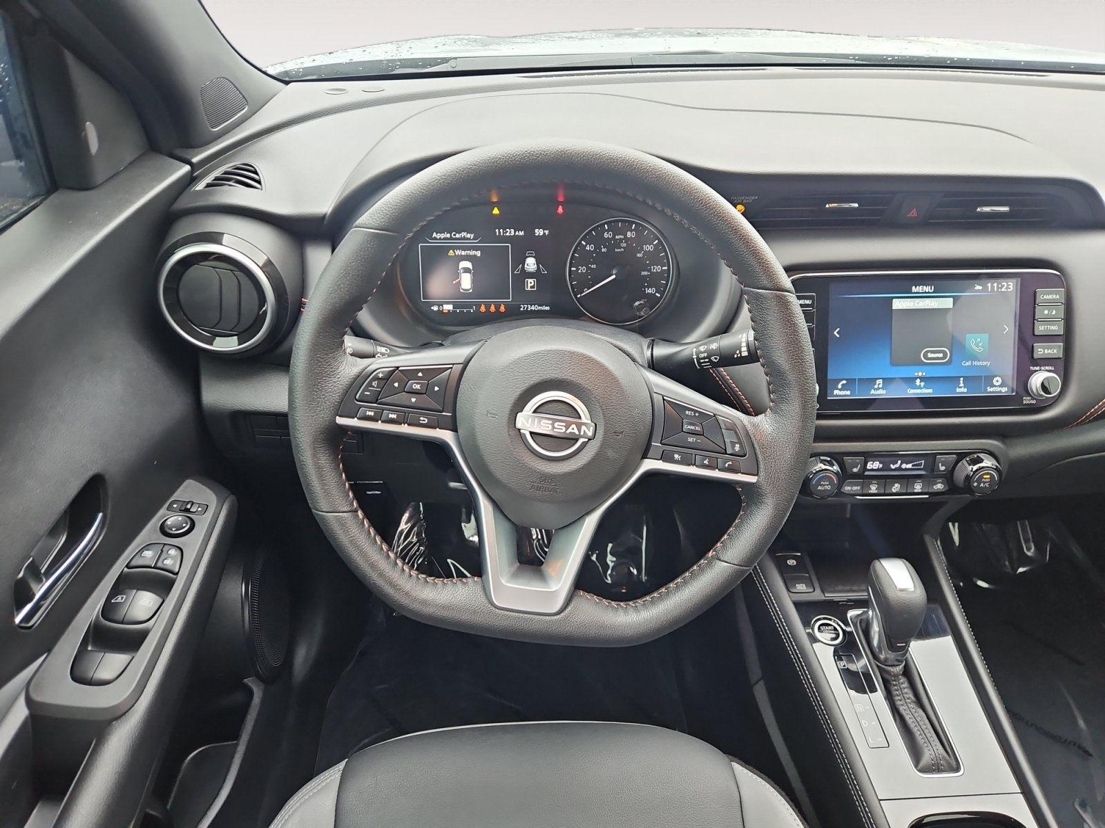 Used 2023 Nissan Kicks SR w/ SR Premium Package FWD image 13