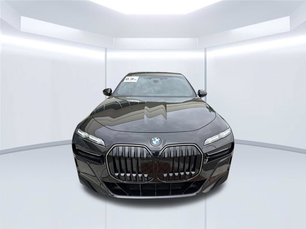 New 2026 BMW 760i xDrive w/ Executive Package AWD/4WD image 2