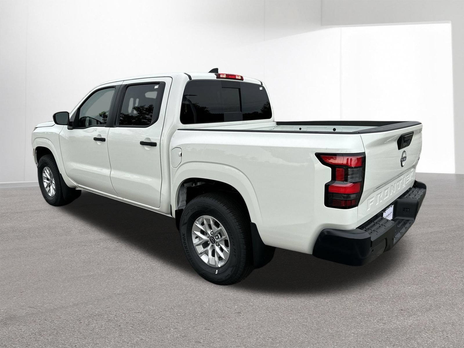 Certified 2025 Nissan Frontier S AWD/4WD image 31