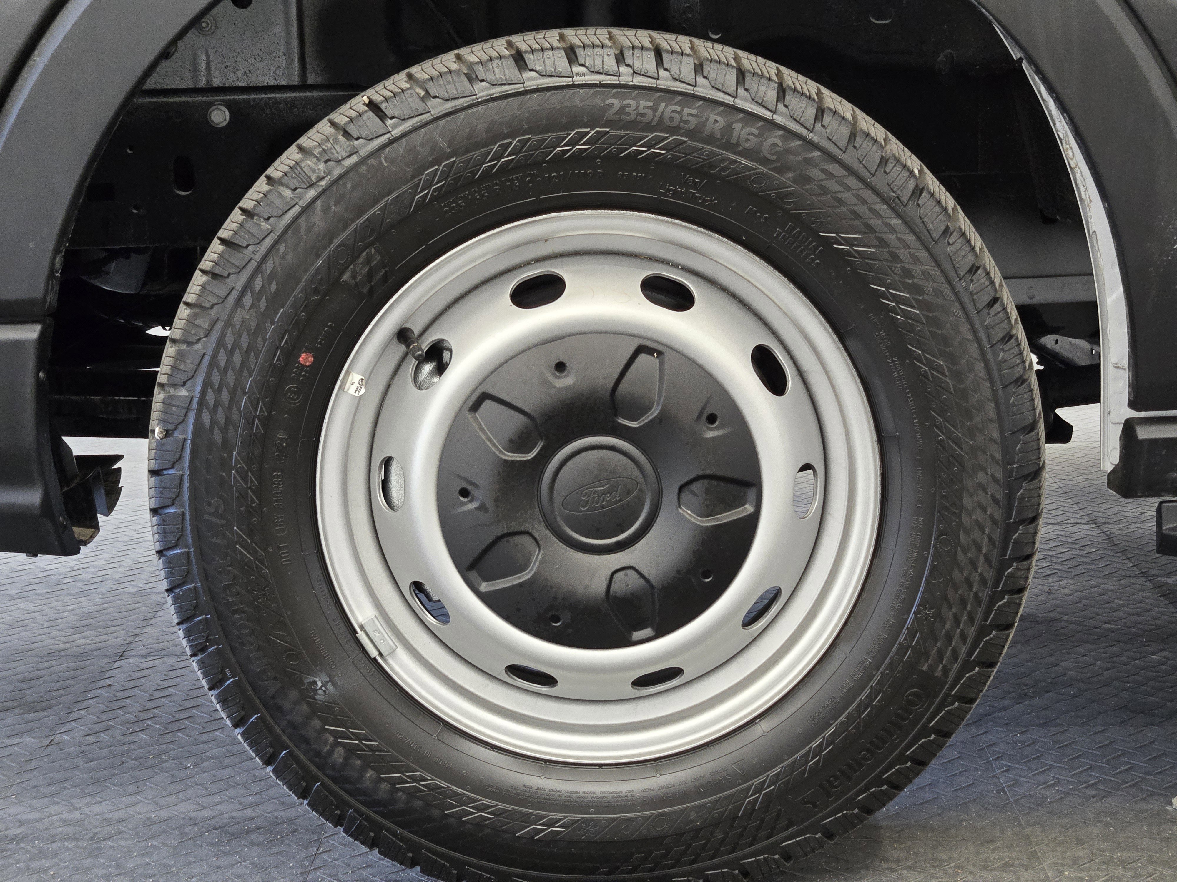 Used 2024 Ford Transit 350 Low Roof image 10