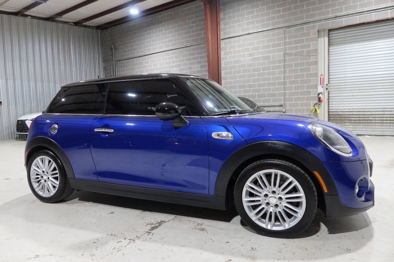 Used 2019 MINI Cooper S w/ Signature Upholstery Package FWD image 7