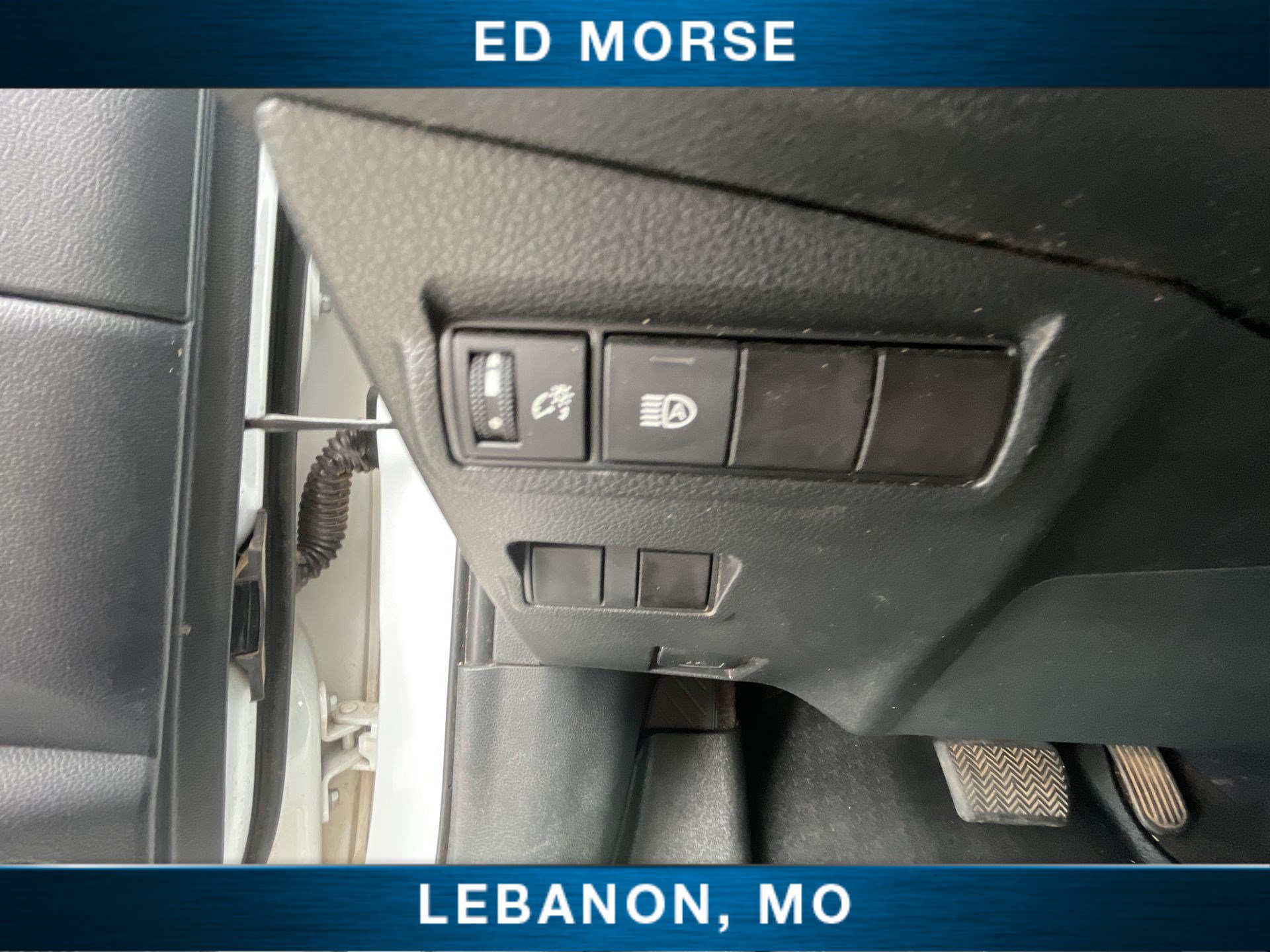 Used 2024 Toyota Corolla Cross LE w/ Moonroof Package FWD image 17