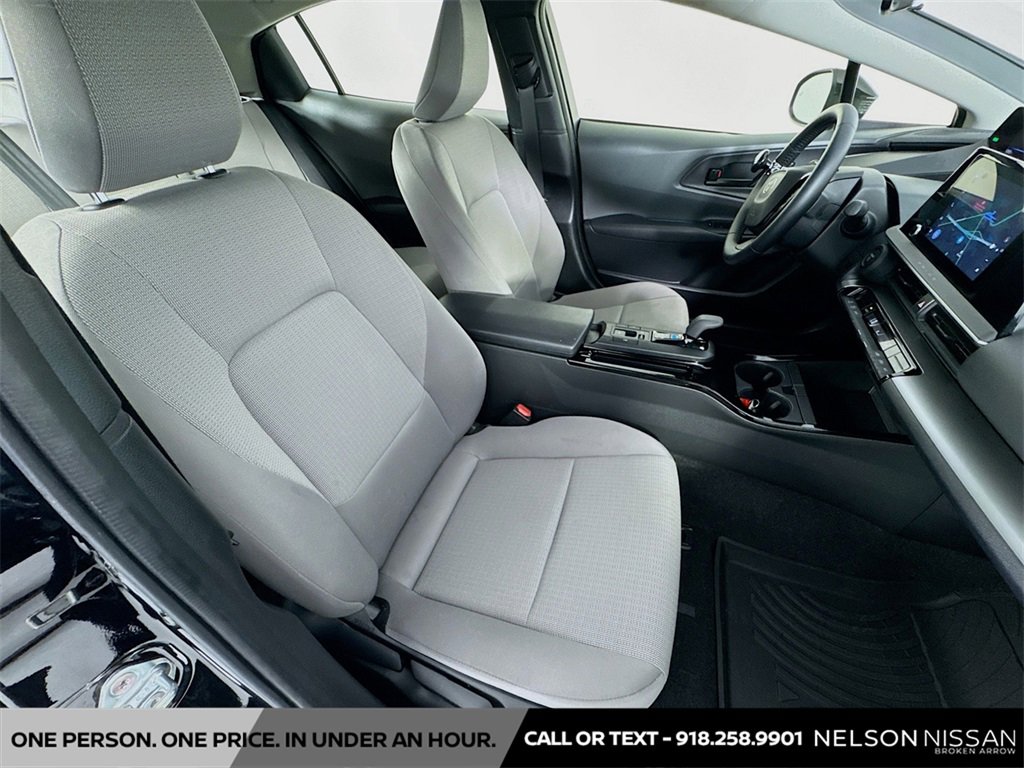 Used 2024 Toyota Prius LE image 26
