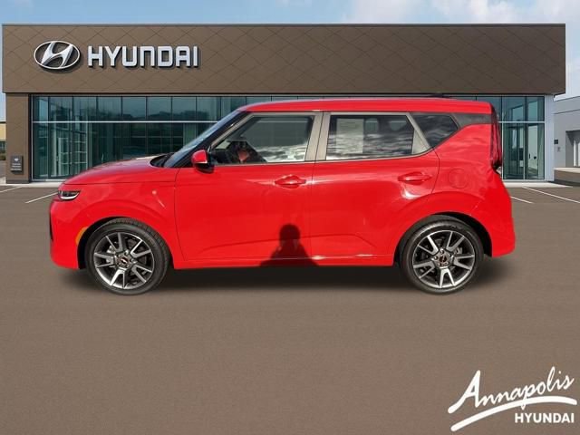 Used 2022 Kia Soul Turbo image 2