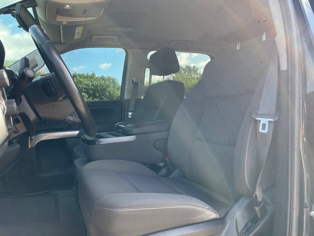 Used 2018 Chevrolet Silverado 1500 LT w/ Texas Edition AWD/4WD image 8