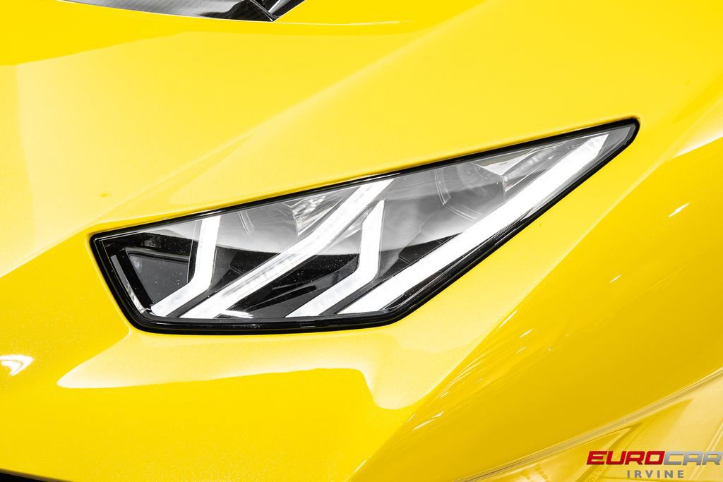 Used 2022 Lamborghini Huracan STO RWD image 12