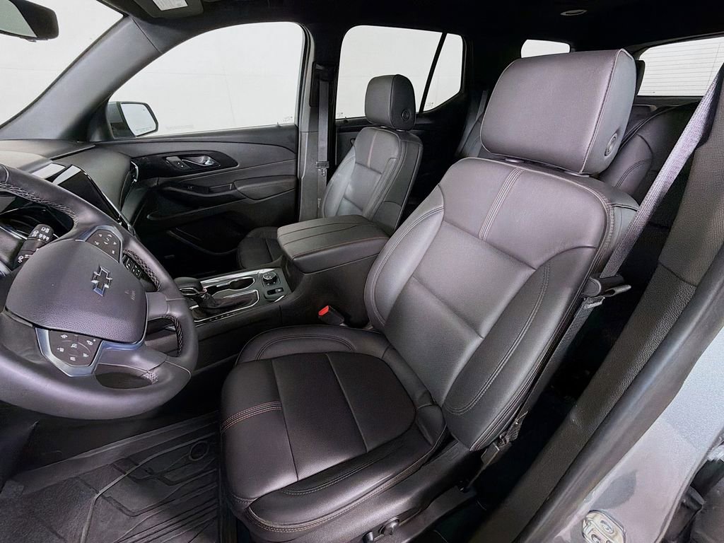 Used 2024 Chevrolet Traverse RS w/ LPO, Floor Liner Package AWD/4WD image 12