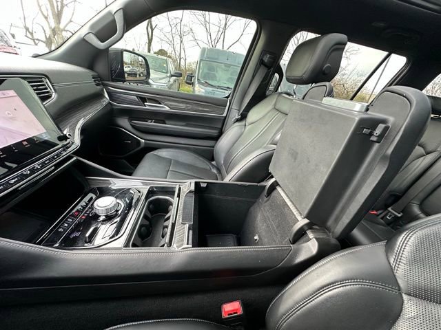 Used 2022 Jeep Wagoneer Series II w/ Premium Group I image 28