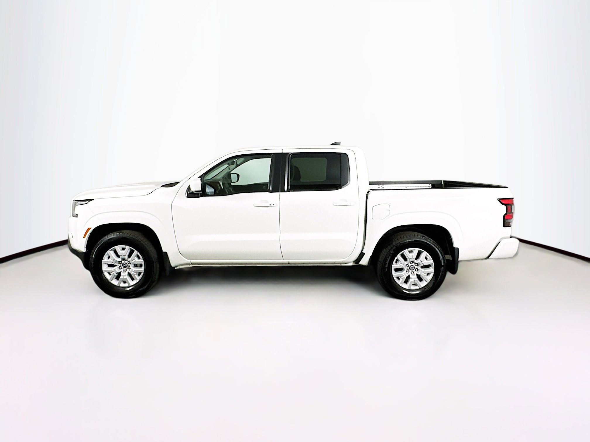 Used 2024 Nissan Frontier SV w/ SV Convenience Package image 4