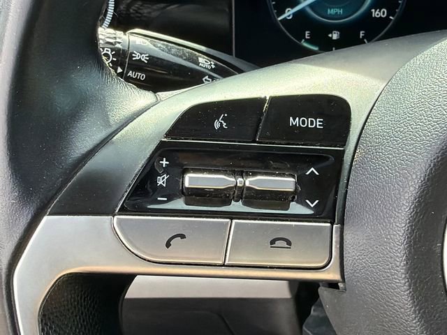 Used 2021 Hyundai Elantra Limited image 24